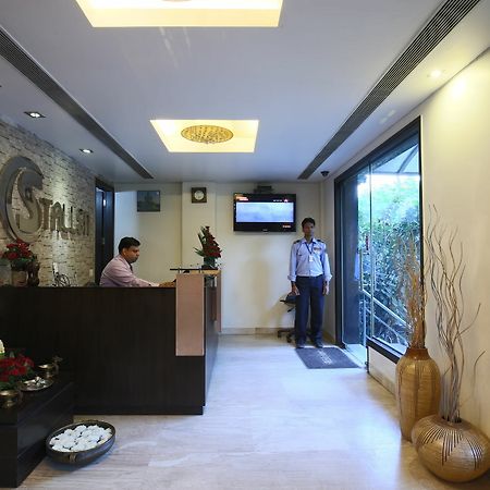 Fabhotel Aashray Nehru Place Yeni Delhi Dış mekan fotoğraf