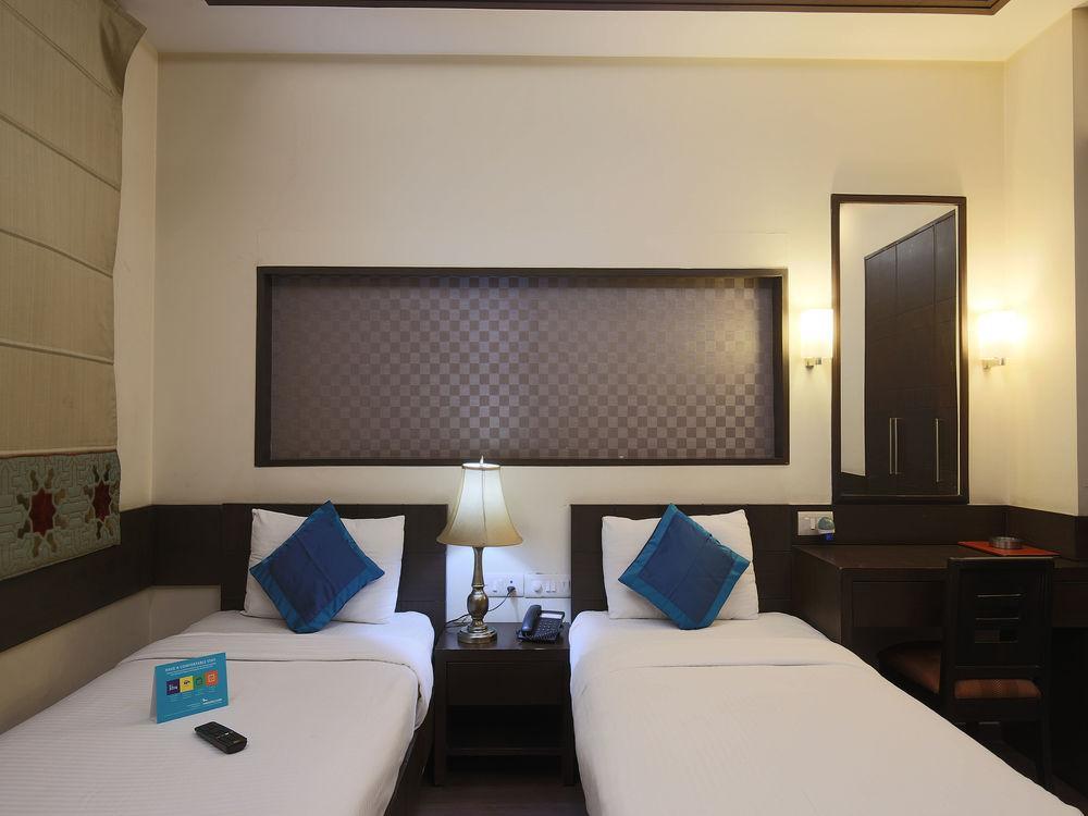 Fabhotel Aashray Nehru Place Yeni Delhi Dış mekan fotoğraf