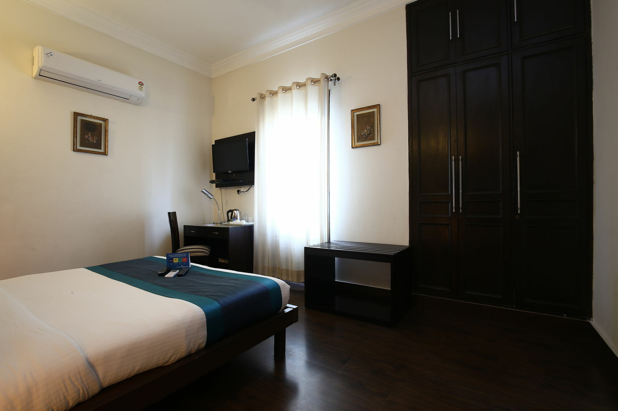 Fabhotel Aashray Nehru Place Yeni Delhi Dış mekan fotoğraf