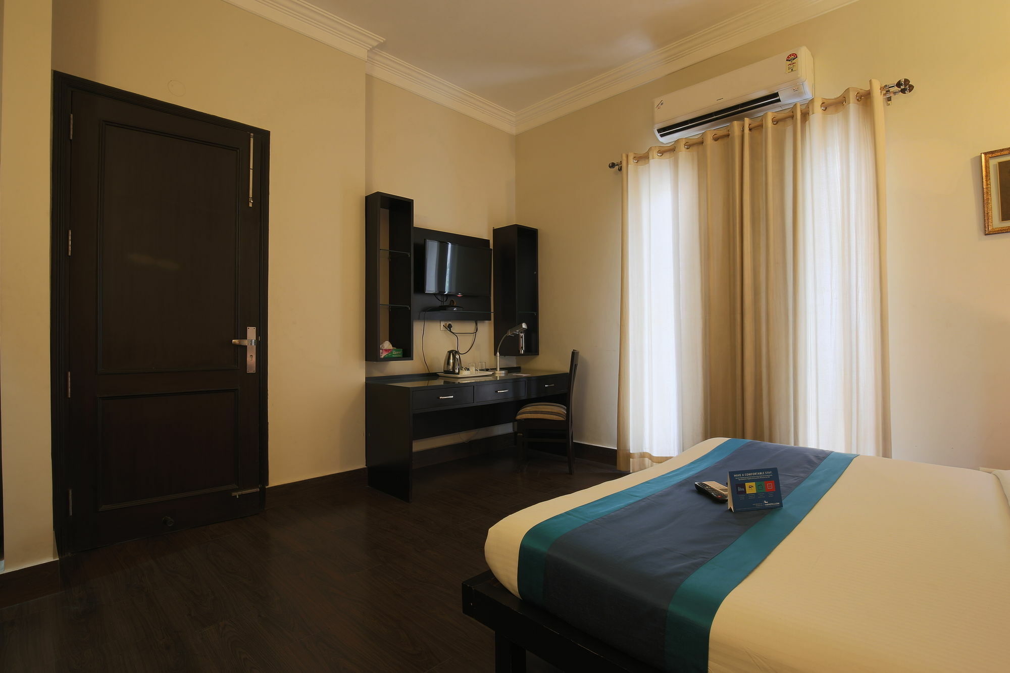 Fabhotel Aashray Nehru Place Yeni Delhi Dış mekan fotoğraf